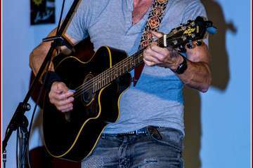 Cuatro cantautores animan la noche del viernes en La Garita/TA e Ildefonso Rodríguez.
